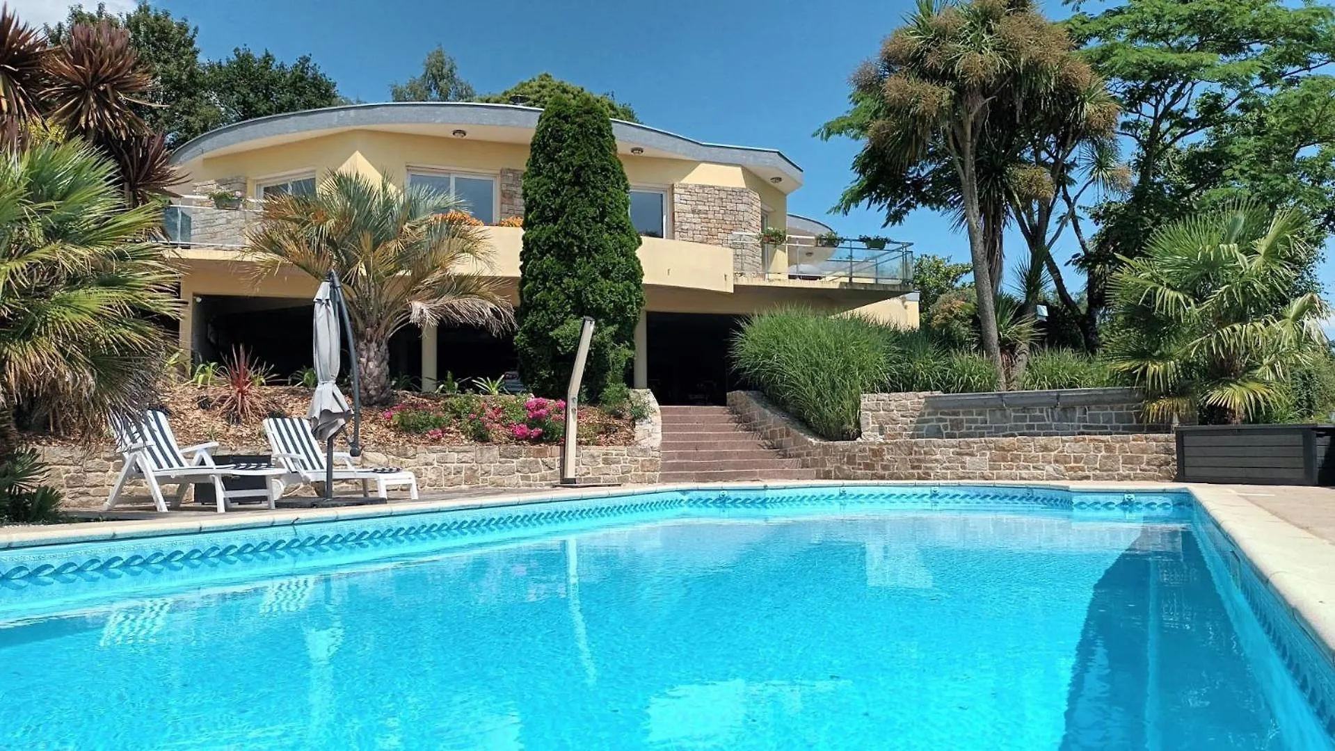 La Chèze La Rose Des Vents B&B 0*, La Chèze 프랑스